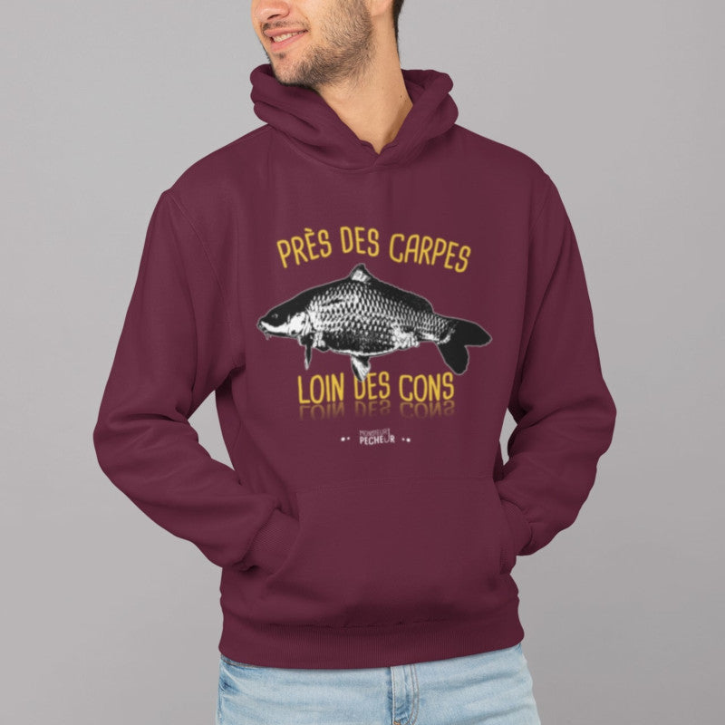 Sweat à capuche Près des Carpes Loin des Cons - Cadeau Carpiste Homme Femme - Rouge Bordeaux